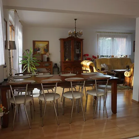 Fuer Max- 6 Personen Einschliesslich 2 By Interhome 度假居 尤斯托尼莫斯基